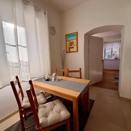 Altes Doktorhaus Apartmán *